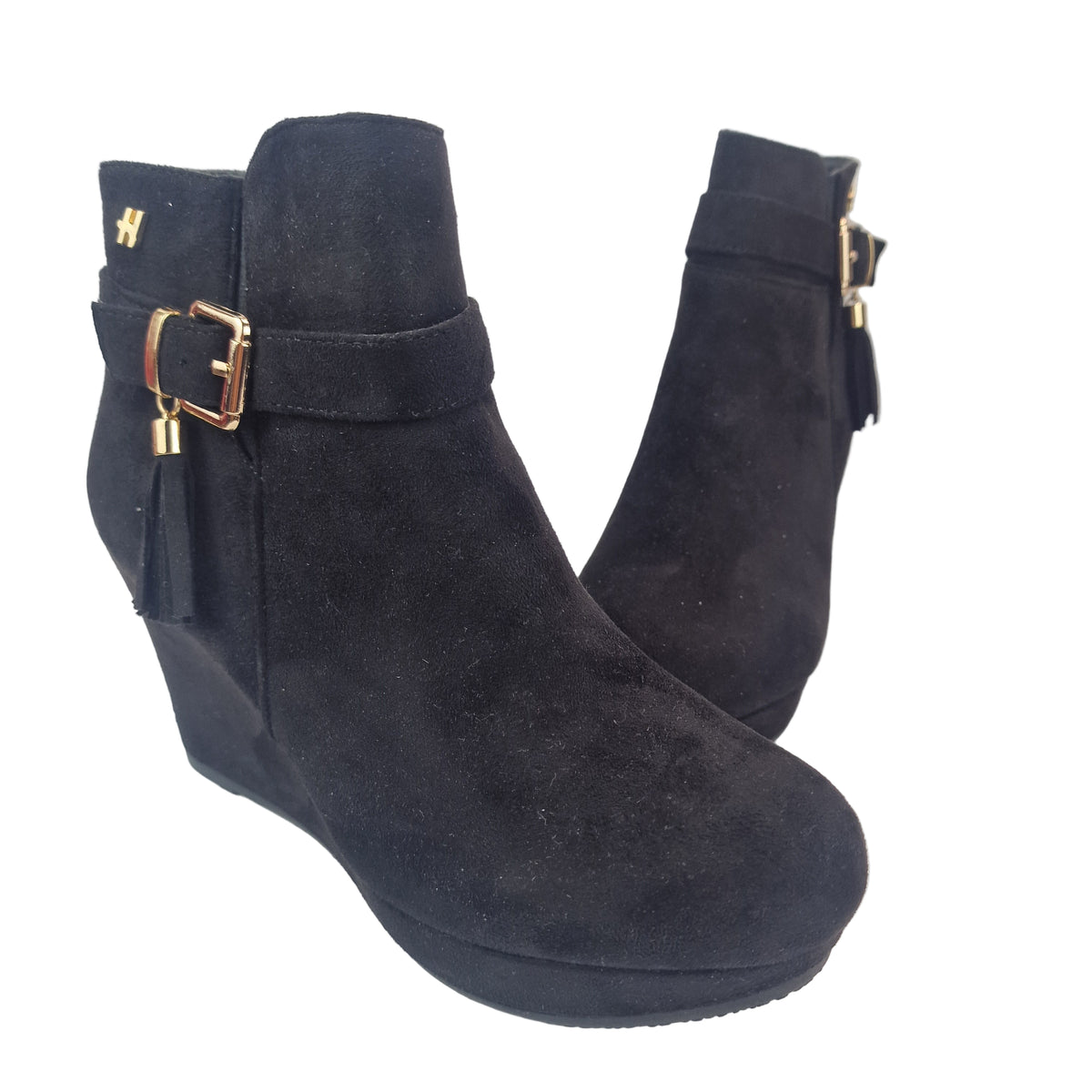 Botines Cuña Antelina HoyVoy Negro – Pasarela Concept