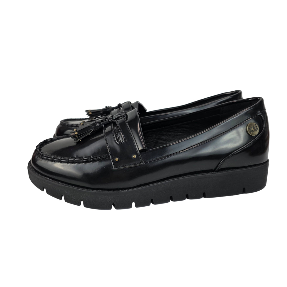 Mocasín Charol Borlas Xti Negro