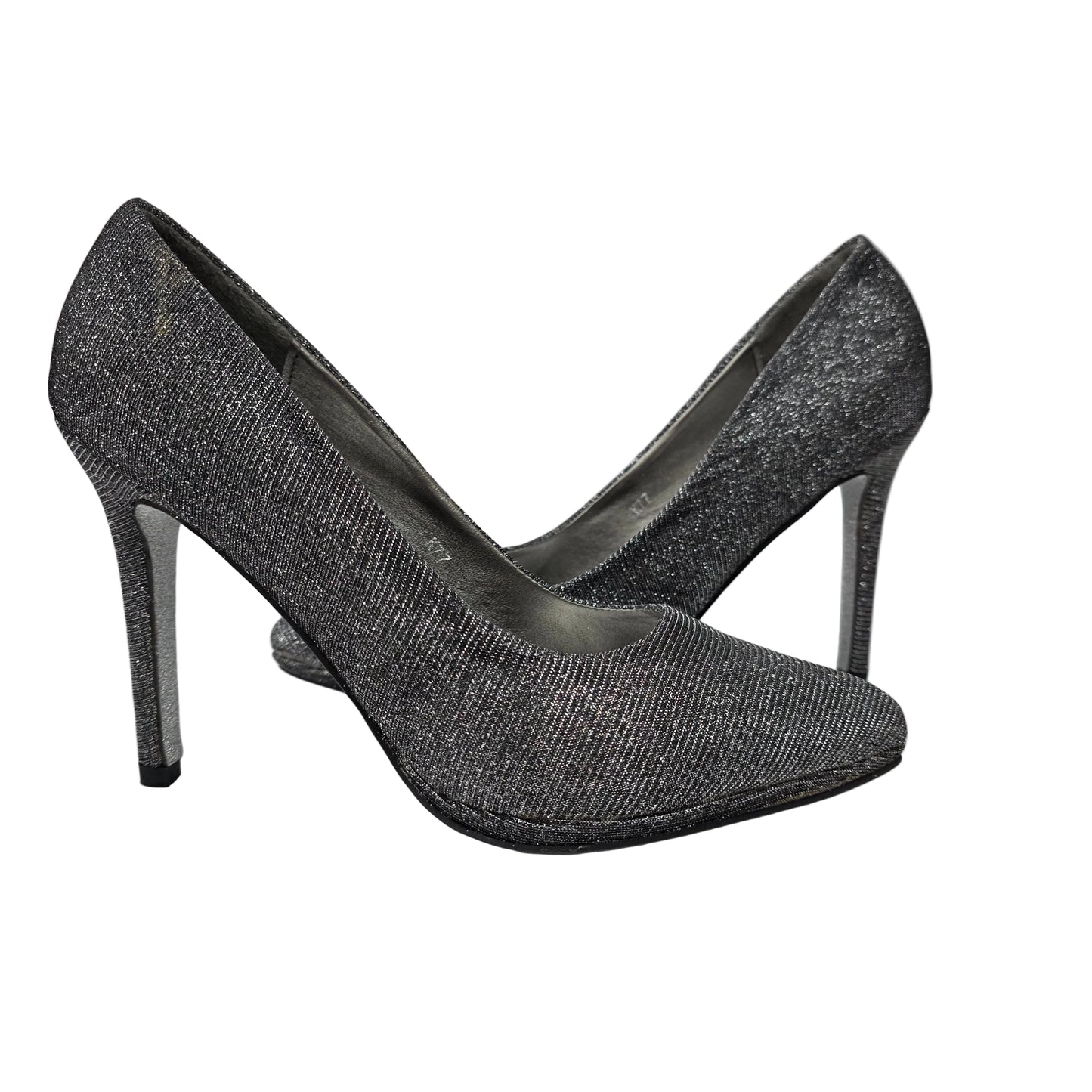 Zapatos de Salón Stiletto Plata Brillante con Suela de Glitter – Pasarela Concept