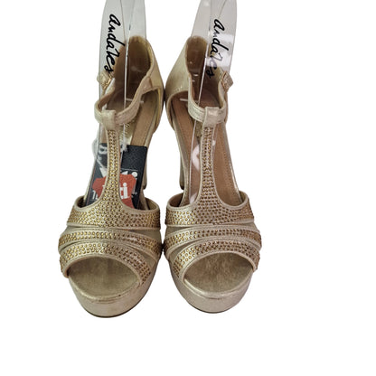 Sandalia Xti Champagne Irisado con Strass y Cierre en T - Tacón de 10cm