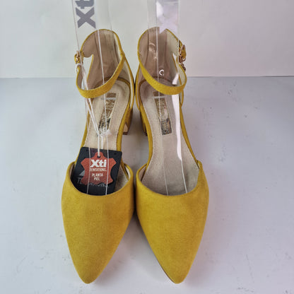 Zapato Xti antelina Amarillo