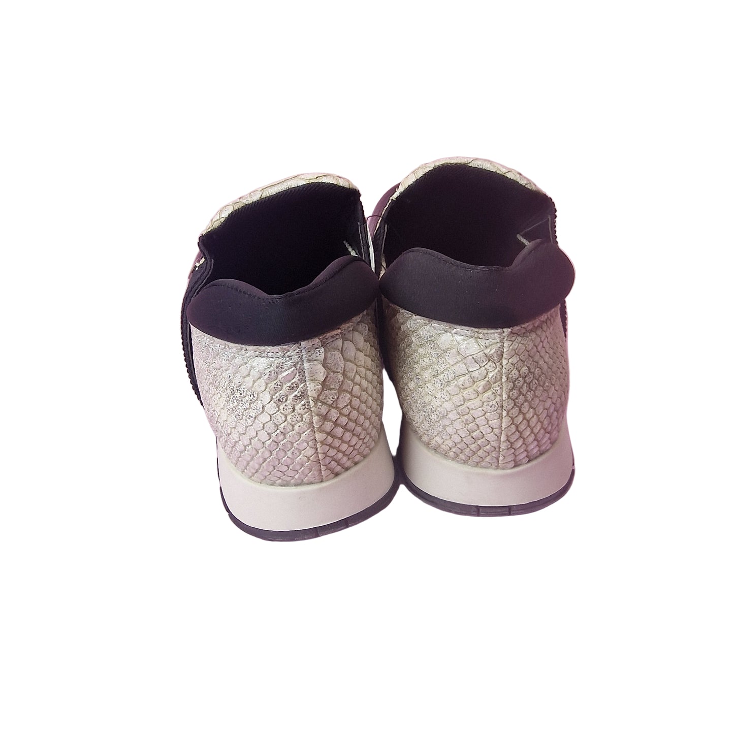 Deportiva Serpiente Metalizada Plata