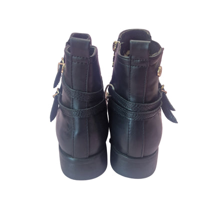 Botín Negro Tachuelas Xti