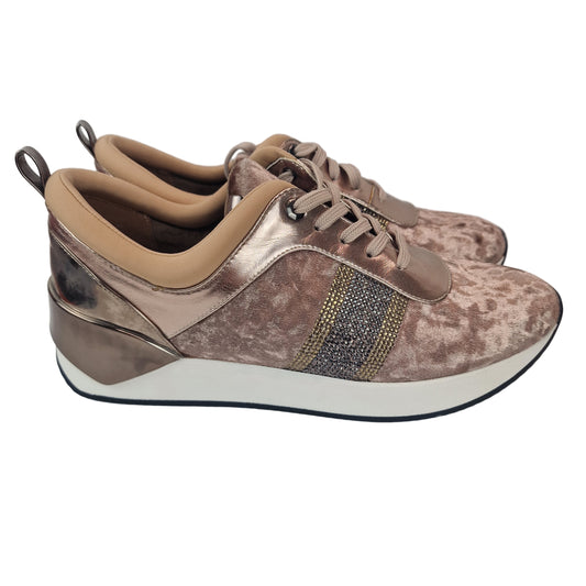Sneakers de Terciopelo y Strass Maria Mare Color Maquillaje – Pasarela Concept