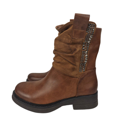 Botin Tachuelas combinado Marrón