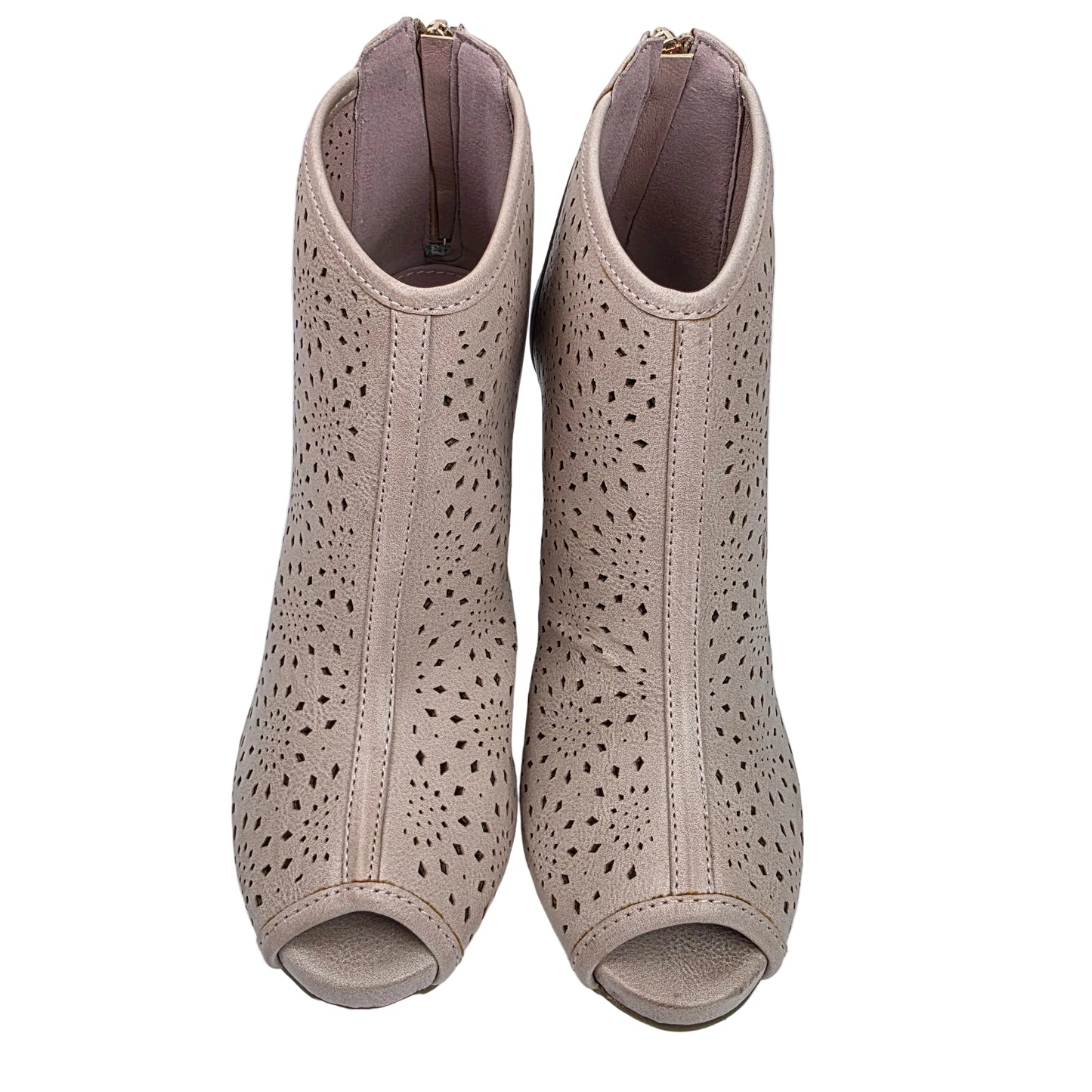 Botín Peep-Toe Xti Nude con Troquelado Floral y Tacón Estilizado
