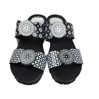 Sandalia de Cuña Desigual Luxury Alhambra Blanco y Negro - Pasarela Concept