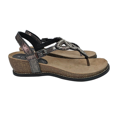 Sandalia de Dedo Joya Carmela en Piel Negro Metalizado