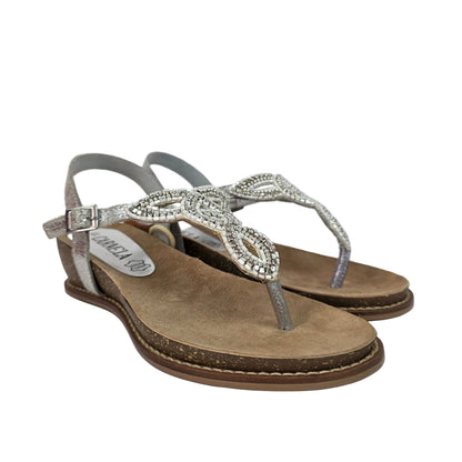 Sandalia de Dedo Joya Carmela en Piel Plata con Strass