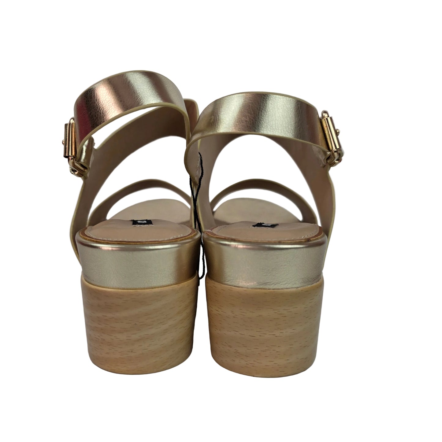 Sandalia Plataforma Mustang Champagne Metalizada – Pasarela Concept