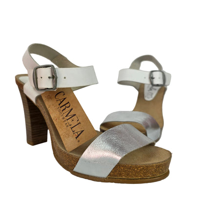 Sandalia de Tacón Carmela de Piel Blanca y Plata Metalizada – Pasarela Concept