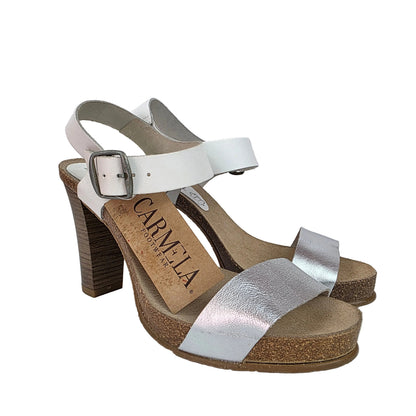 Sandalia de Tacón Carmela de Piel Blanca y Plata Metalizada – Pasarela Concept