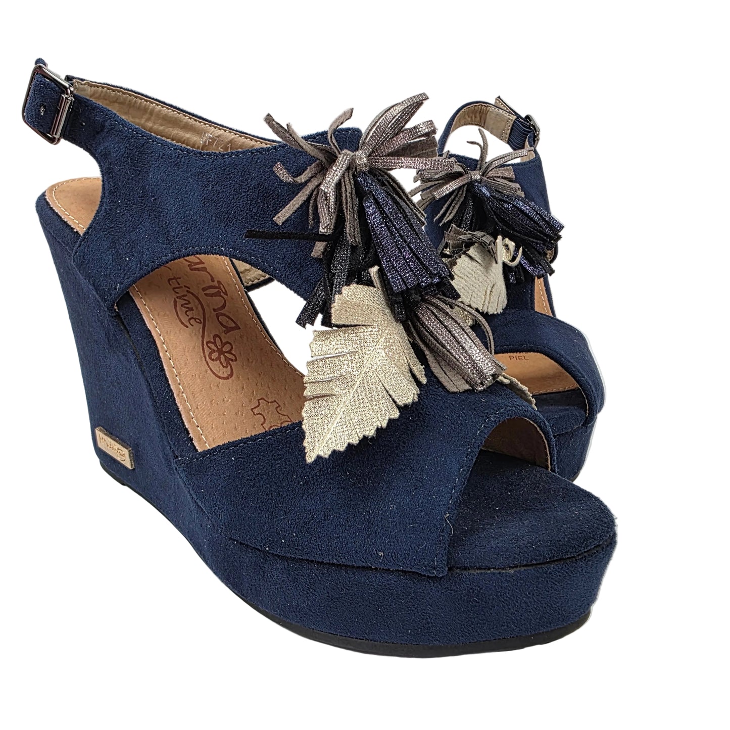 Sandalias de Cuña Pasarela Concept Azul Marino con Borlas Metalizadas