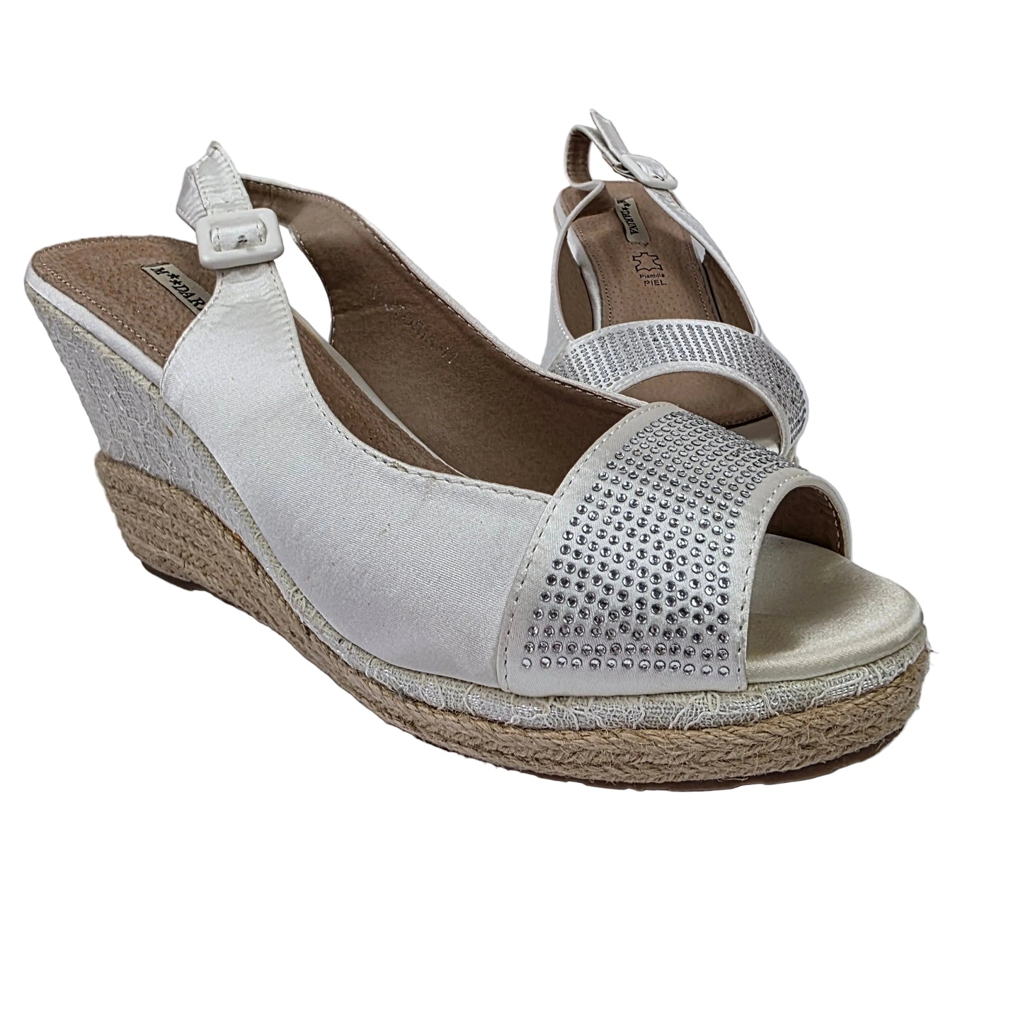 Sandalia de Cuña Pasarela Concept en Raso Blanco con Strass y Encaje