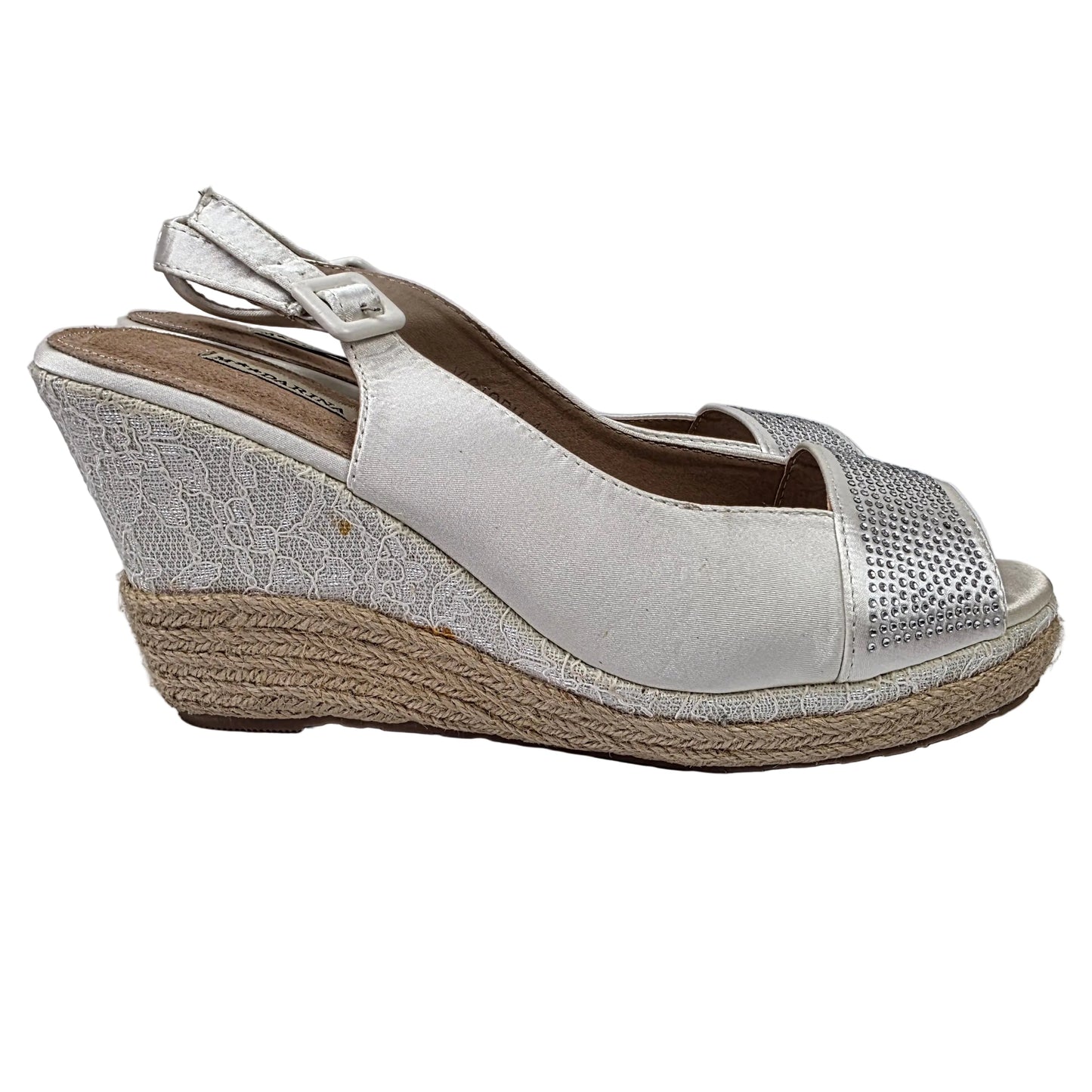 Sandalia de Cuña Pasarela Concept en Raso Blanco con Strass y Encaje