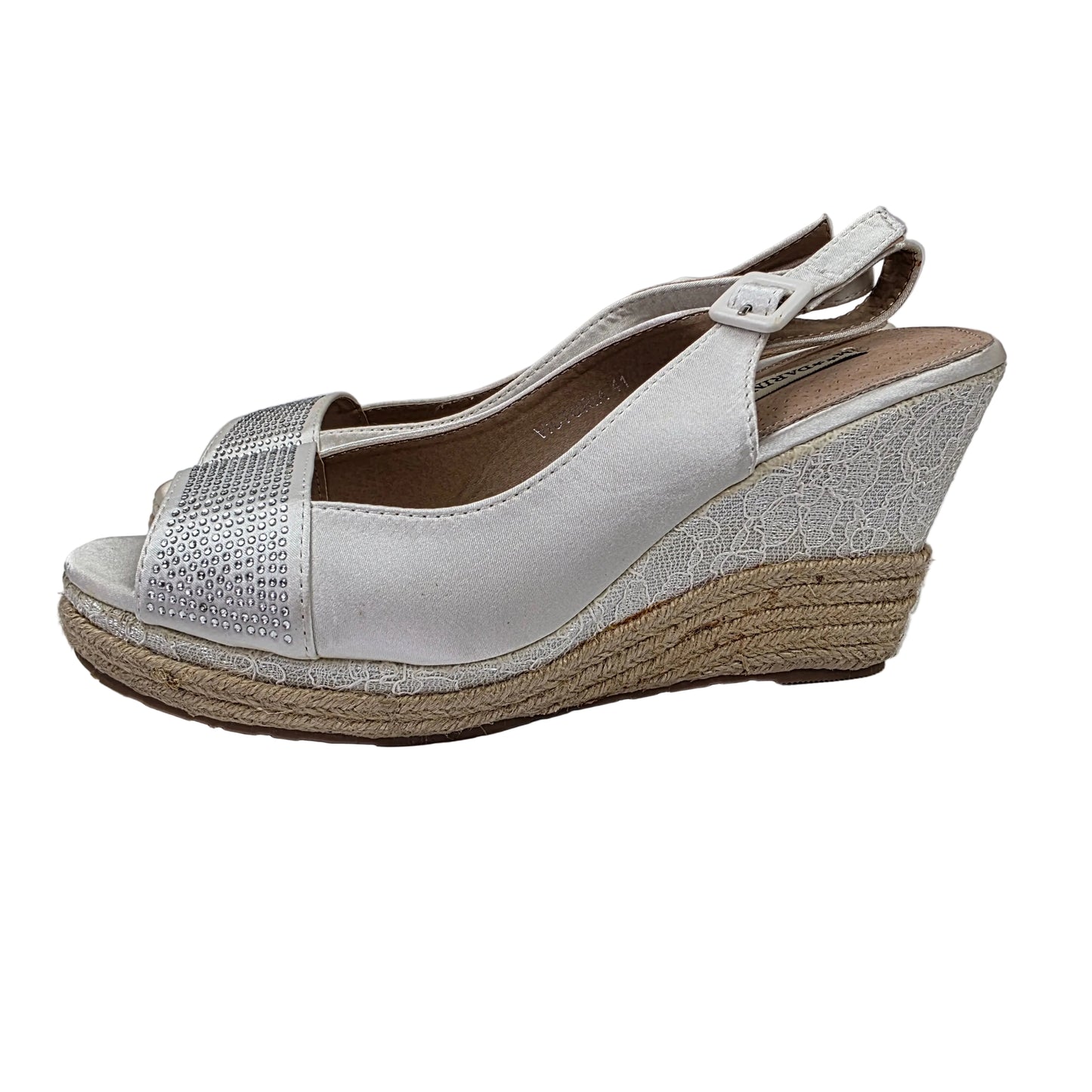 Sandalia de Cuña Pasarela Concept en Raso Blanco con Strass y Encaje