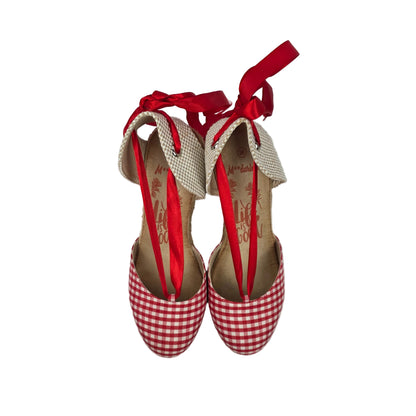 Sandalia de Cuña Pasarela Concept Vichy Rojo con Cintas de Raso