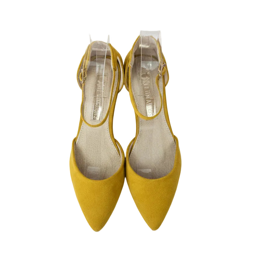 Zapato de Salón Xti Mostaza con Pulsera y Plantilla de Piel - Selección Pasarela Concept