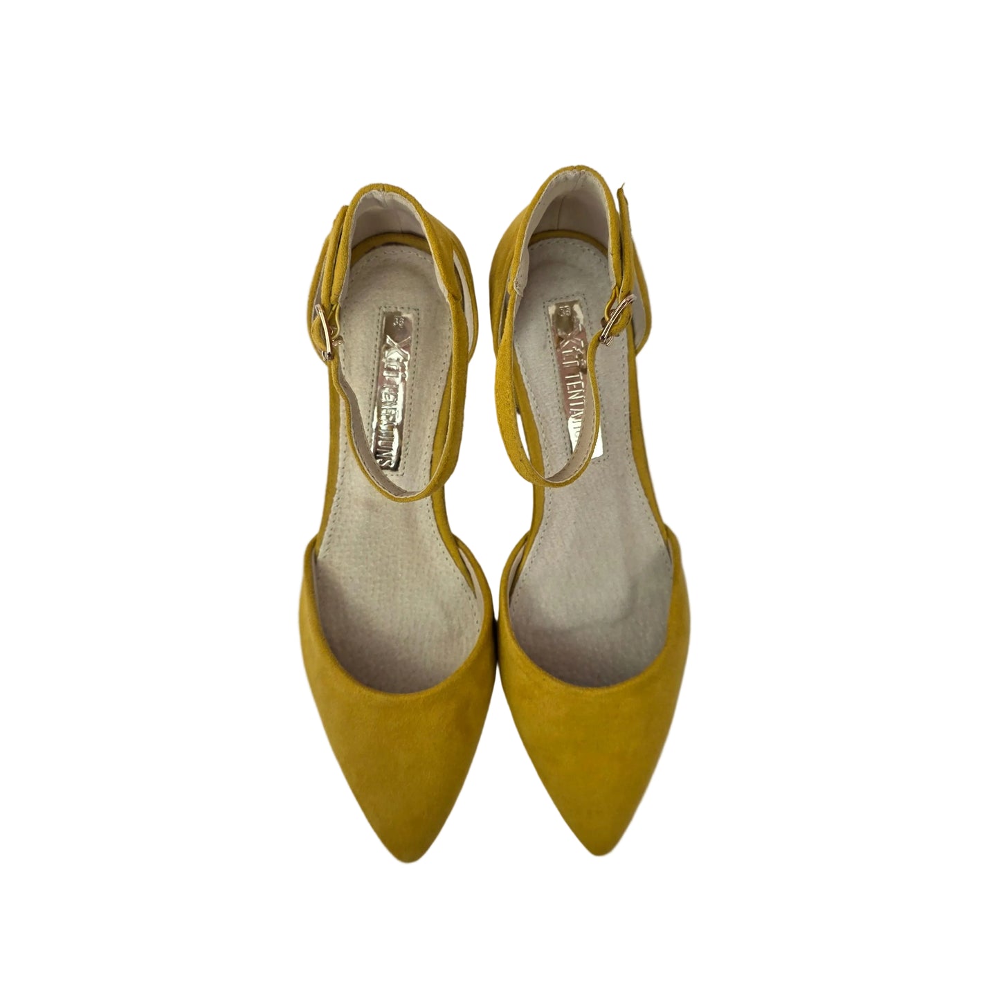 Zapato de Salón Xti Mostaza con Pulsera y Plantilla de Piel - Selección Pasarela Concept