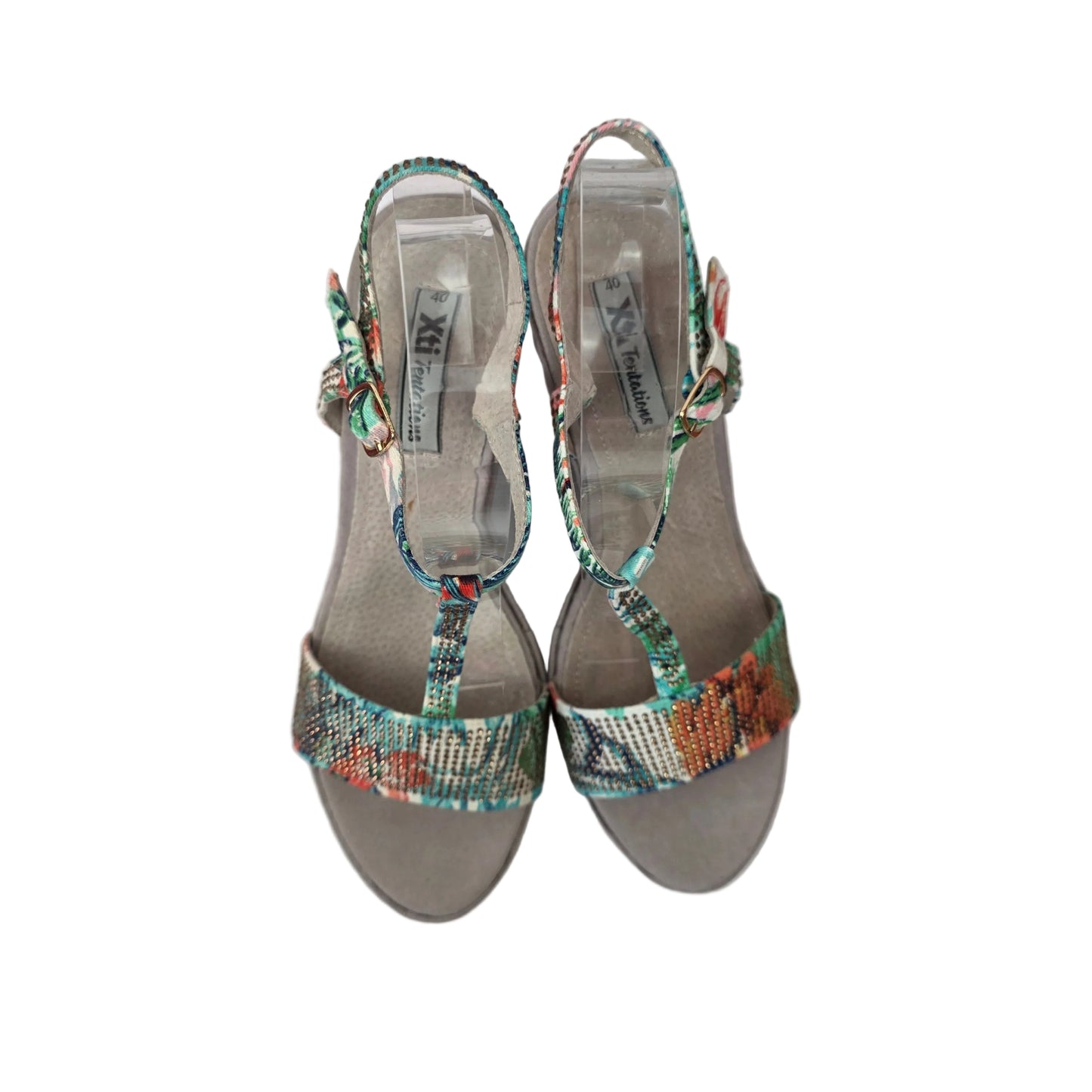 Sandalia de Cuña Xti con Estampado Tropical y Pedrería - Selección Pasarela Concept