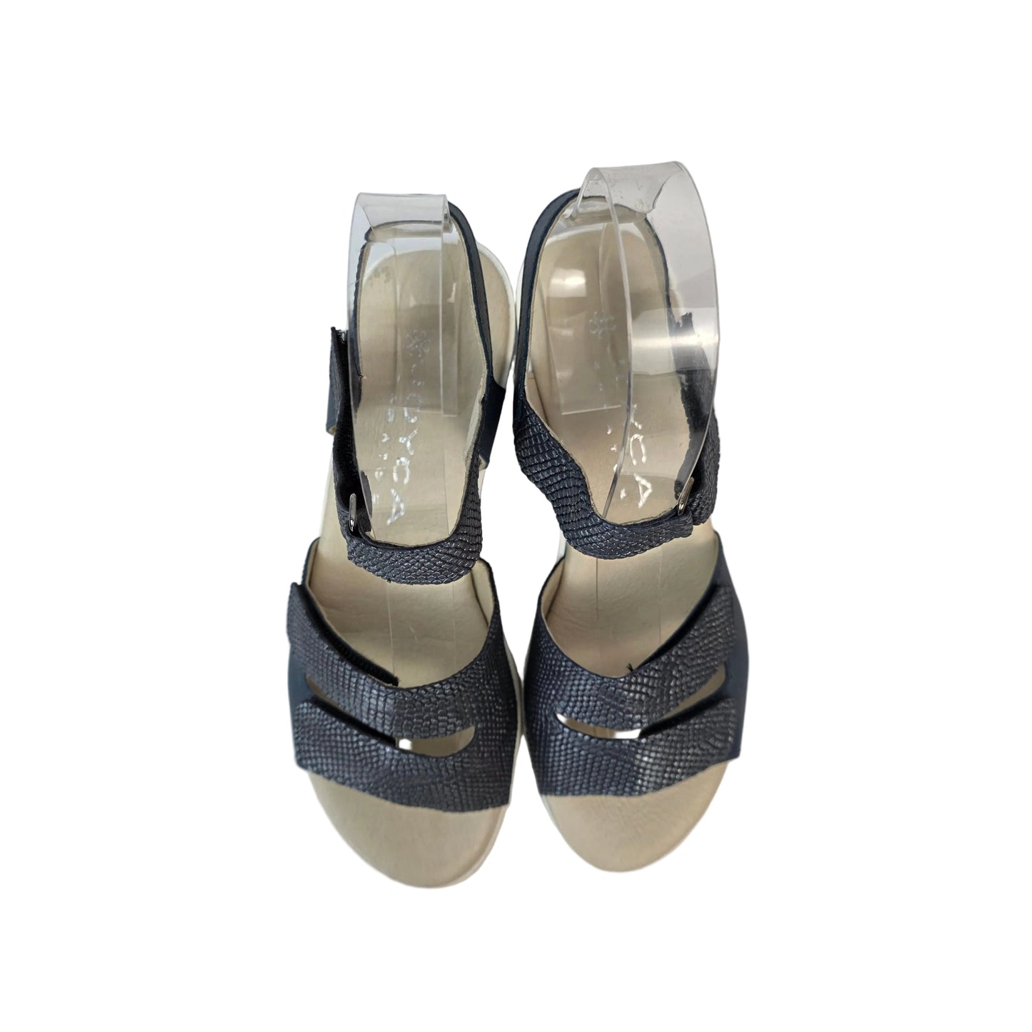 Sandalia Joyca de Piel Azul Marino y Metalizada con Plantilla de Gel Acolchada – Pasarela Concept