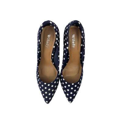 Zapatos de Salón Stiletto Azul Marino con Estampado de Lunares – Pasarela Concept