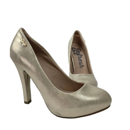 Zapatos de Salón Refresh Metalizados Color Champán con Plataforma – Pasarela Concept