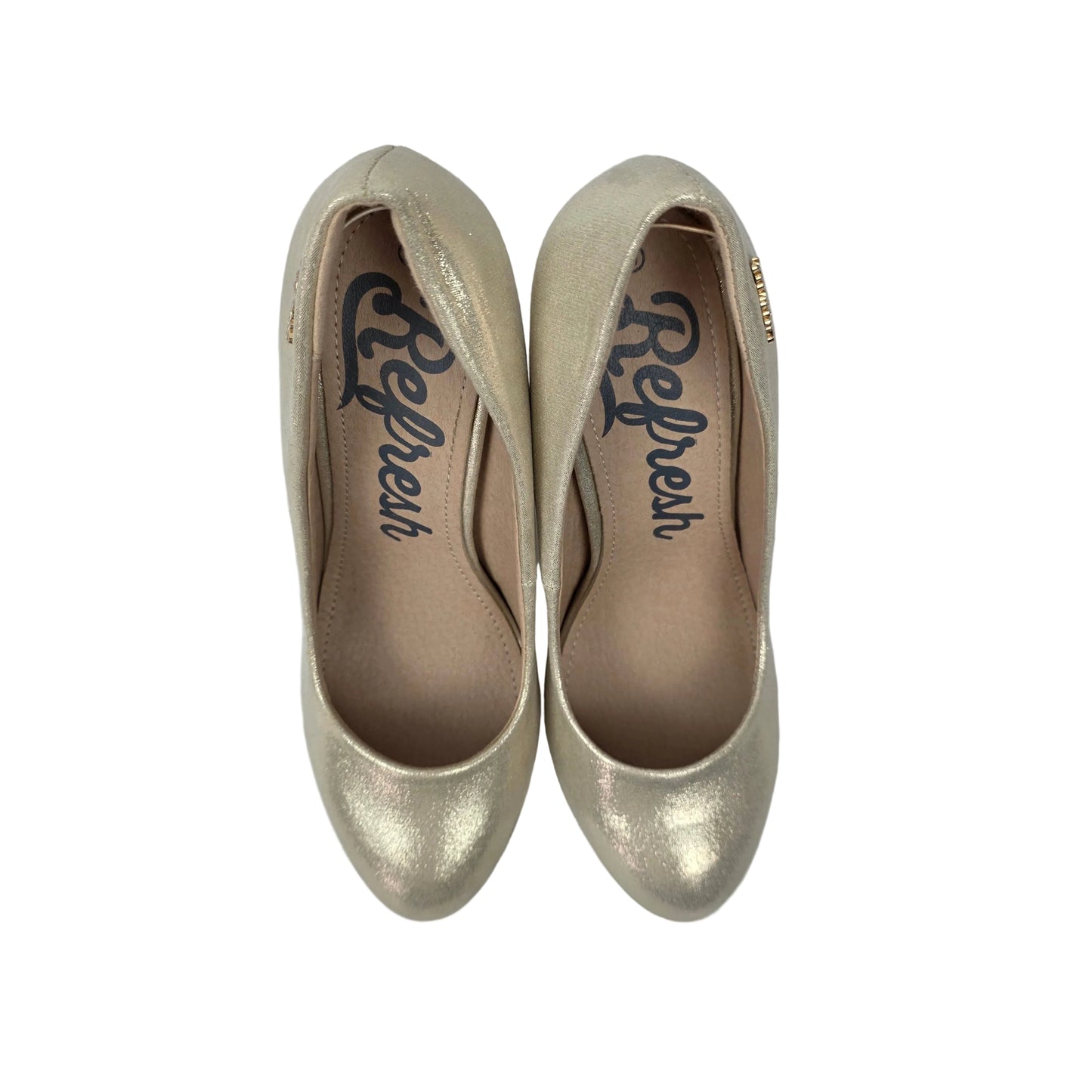 Zapatos de Salón Refresh Metalizados Color Champán con Plataforma – Pasarela Concept
