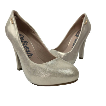 Zapatos de Salón Refresh Metalizados Color Champán con Plataforma – Pasarela Concept