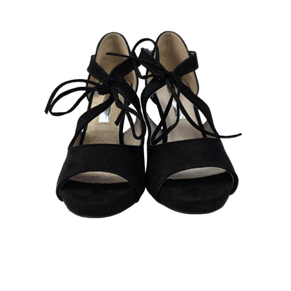 Sandalias de Fiesta Xti de Antelina Negra Abotinadas con Cordones – Pasarela Concept