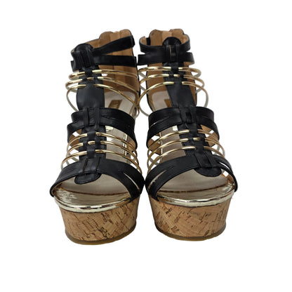 Sandalias de Cuña Xti Negras y Oro con Diseño de Tiras y Corcho – Pasarela Concept