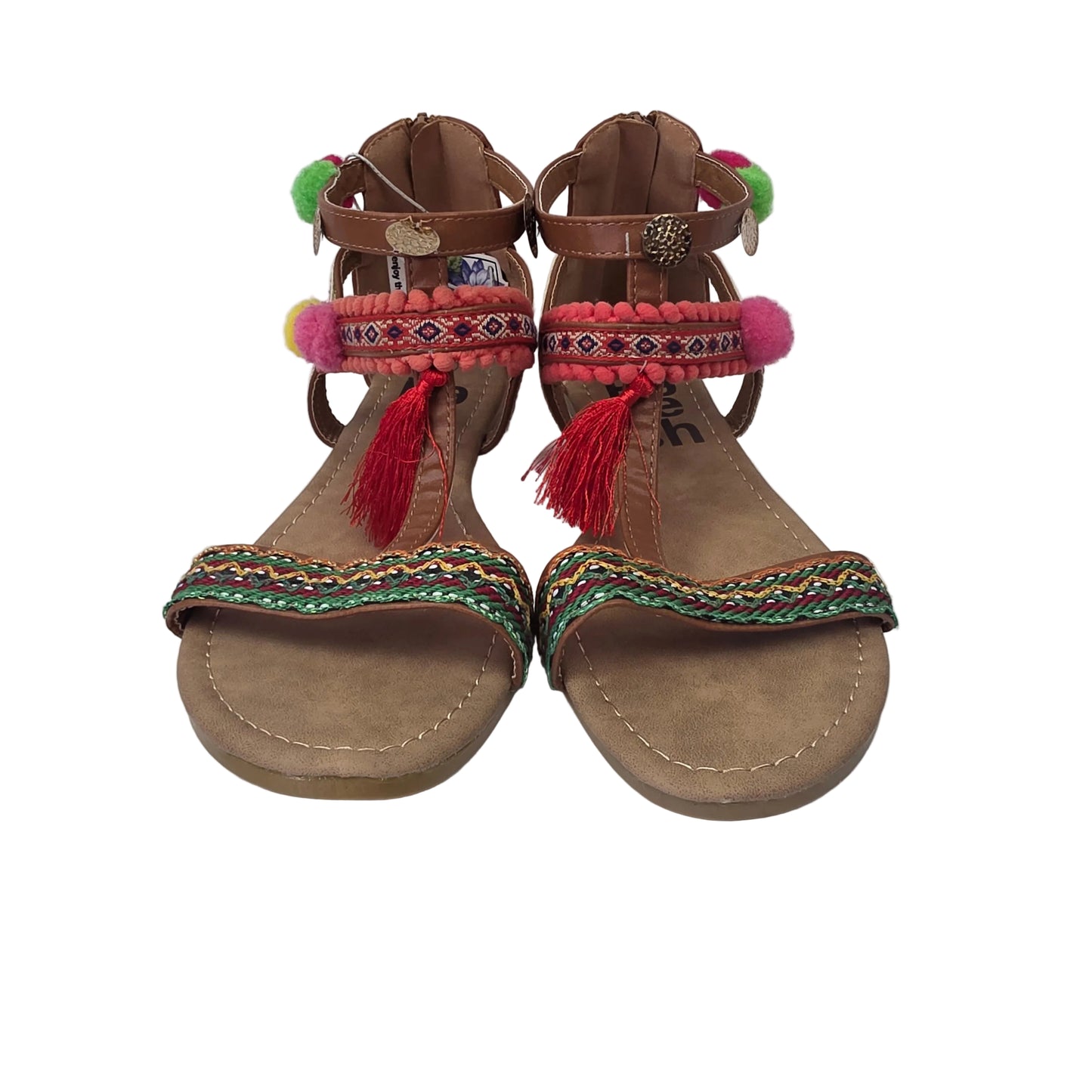 Sandalias Planas Boho con Pompones Refresh Color Camel – Pasarela Concept