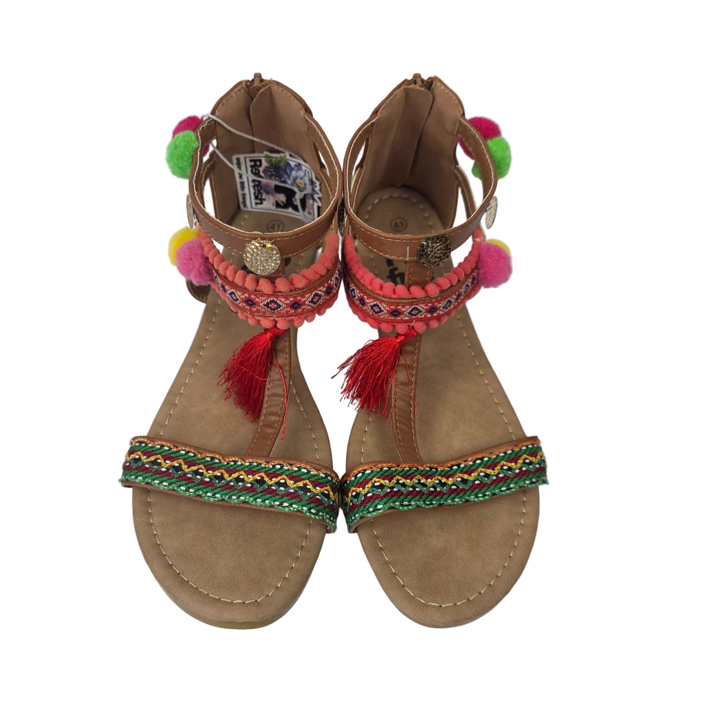 Sandalias Planas Boho con Pompones Refresh Color Camel – Pasarela Concept