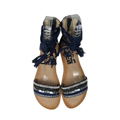 Sandalias Planas Boho con Cordoneras Refresh Color Azul – Pasarela Concept