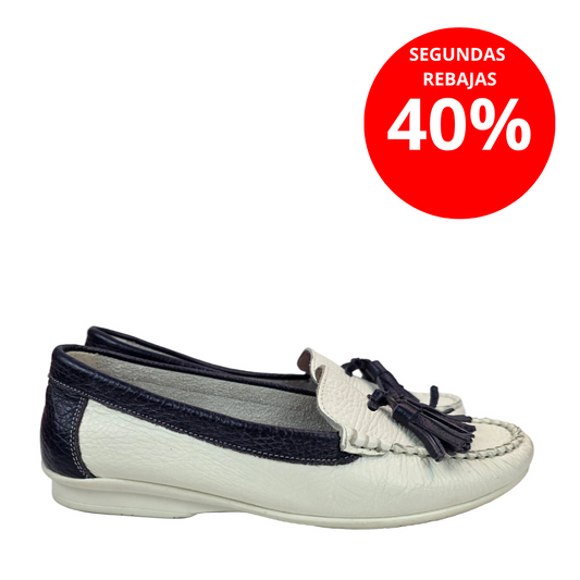 Mocasines Náuticos Joyca en Piel Bicolor con Borlas
