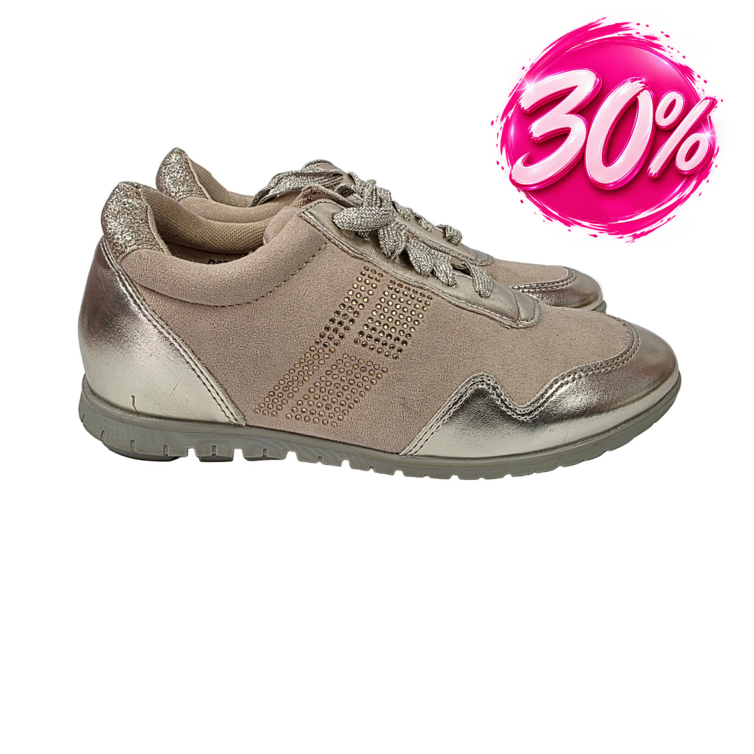 Sneakers Pasarela Concept en Antelina Beige con Acabado Oro Metalizado